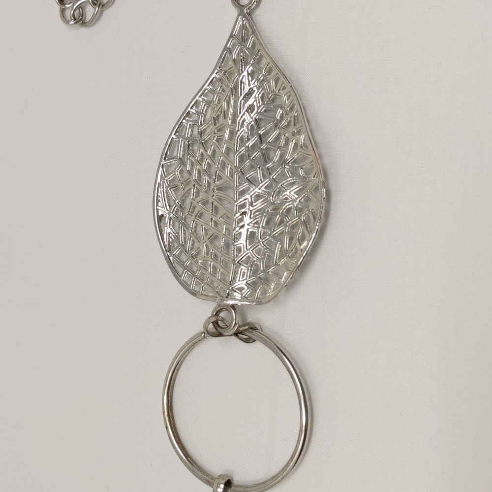 Women's Silver Tone Leaf Chain Belt - Picture 8 of 10